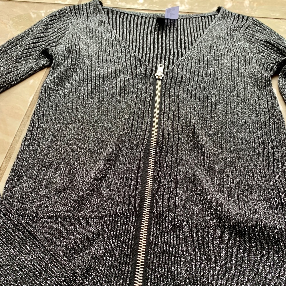 Divided by H&M Ribbed Sparkly Ribbed Top - Picture 7 of 7